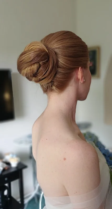 Bridal hair bun